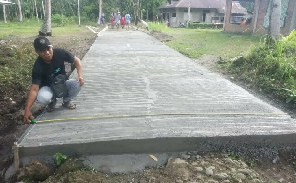 jalan rabat beton desa